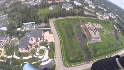 Полет над Рублевкой дачи Шойгу, Воробьева их соседей по Раздорам - YouTube