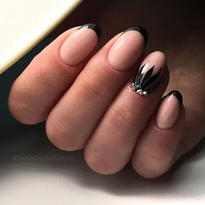 Френч со стразами - фото идей дизайна ногтей - Best Маникюр