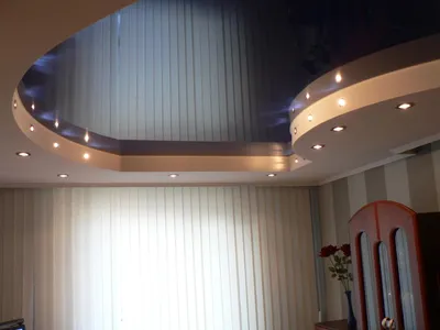 Двухуровневый потолок из гипсокартона и натяжной с подсветкой: фото, дизайн  | DomoKed.ru