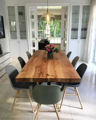 Деревянный кухонный стол фото