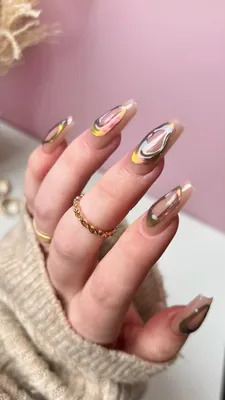 Trying out the 3d chrome trend : r/Nails