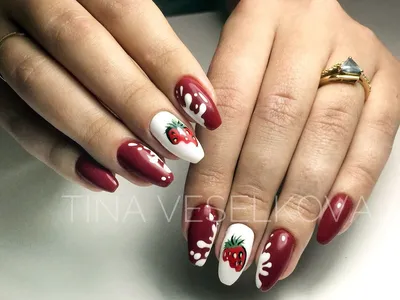 дизайн #идеи #рисунокнаногтях #клубника #клубникананогтях #маникюр | Nail  designs, Nails, Design