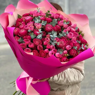 41 пионовидная роза с эвкалиптом за 25 190 руб. | Бесплатная доставка  цветов по Москве