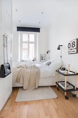 Черно-белая спальня в хрущевке | Cozy small bedrooms, Home decor bedroom,  Small bedroom