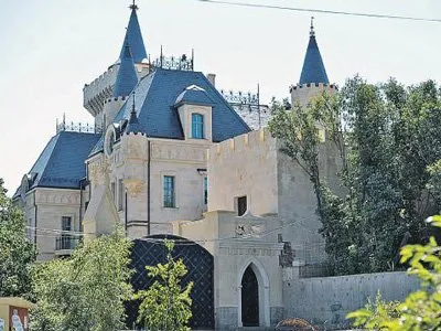 Google переименовал замок Пугачевой и Галкина* в Подмосковье: теперь это Дом  покаяния