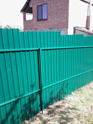 Забор из профнастила С20 зеленый RAL 6002 купить в Наро-Фоминске, цена от  1350 руб. | Стройзабор