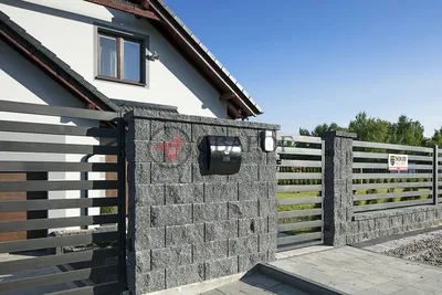 Забор из блоков с колотой поверхностью в Иркутске | Цена на забор из блоков  с колотой поверхностью