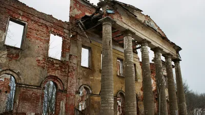 Заброшенные усадьбы и церкви Ленинградской области