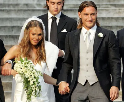 Свадьбы футболистов: нашумевшие церемонии звездных игроков | Wedding  Magazine