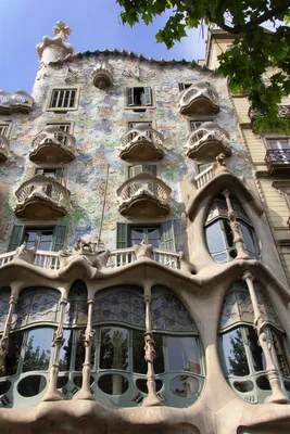 Дом Бальо в Барселоне – смелый проект Антонио Гауди