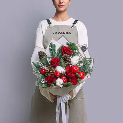 Зимний букет с красными розами и нобилисом - купить с доставкой в Омске -  LAVANDA