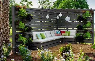 Как обустроить двор частного дома. 15 идей с фото - Наш Дом и Сад