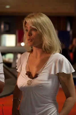 Спасатели Малибу: как выглядит 48-летняя актриса Эрика Элениак - - Шоу-биз  на Joinfo.com