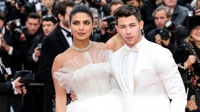 Priyanka Chopra, Nick Jonas are the hottest celebrity couple and these pics  are proof