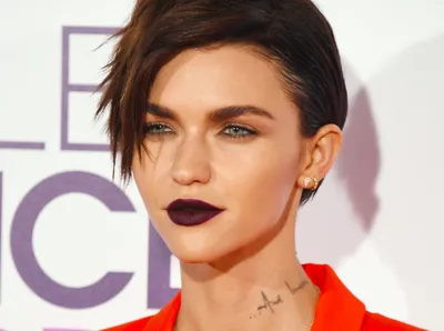 Ruby Rose Quits Twitter Amid Backlash Over 'Batwoman' Casting - The New  York Times