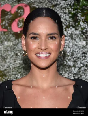 Adria Arjona: Quién es la actriz puertorriqueña, familia, series y películas | Мода