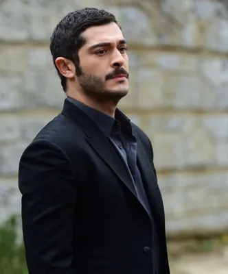 Burak Deniz News on Twitter: \"Omg ⚡️🔥💫 My handsome 🔥 everything is  perfect,I love his style #burakdeniz #bizimhikaye #asklaftananlamaz  https://t.co/g2yHkKKybG\" / Twitter