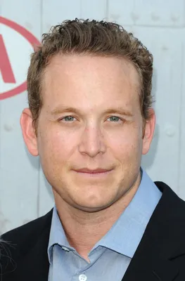 ⬇ Скачать картинки Cole hauser, стоковые фото Cole hauser в хорошем  качестве | Depositphotos