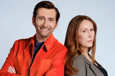 Дэвид Теннант и Кэтрин Тейт вернутся в новом сезоне сериала «Доктор Кто» |  Новости на 2x2 | 2022
