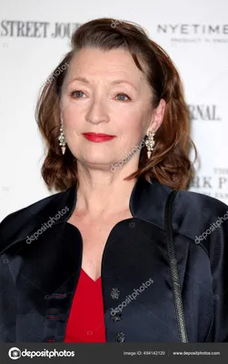 Лесли Мэнвилл (Lesley Manville) - актриса - фильмография - Шервуд (2022) -  европейские актрисы - Кино-Театр.Ру