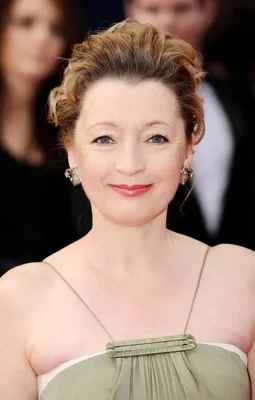 Фото: Лесли Мэнвилл (Lesley Manville) | Фото 5