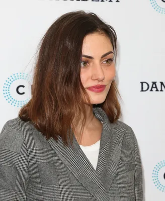 Phoebe Tonkin and Alex Greenwald Make Their Relationship Instagram Official