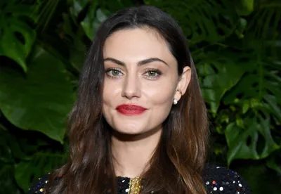 16 Things You Didn't Know About Phoebe Tonkin from \"The Originals\"