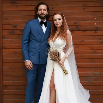 Башак Гюмюлджинелиолу и Чагры Чытанак - еще одна свадьба известных турецких  актеров | Кинофорум | Дзен