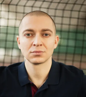 OXXXYMIRON - «С возвращением, Мироша! Скандал, который стоил 10-ти лет  рефлексии. Кто сказал, что рэп не может быть высокоинтеллектуальным? За что  Оксимирон получил \"леща\"? Собираем слухи и сплетни, чтобы составить свой  фоторобот. »