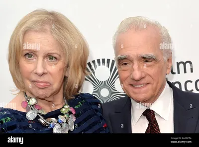 Martin Scorsese und seine Frau Helen Morris kommen für die Vanity Fair  Oscar Party in West Hollywood 25. Februar 2007. REUTERS/Chris Pizzello  (Vereinigte Staaten Stockfotografie - Alamy