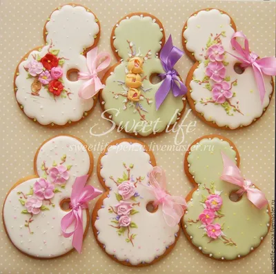 Пряники 8 марта | Свадебное печенье, Печенье без сахара, Печенье с цветами