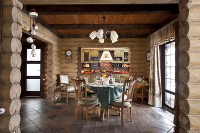 Маленький деревянный дом в стиле французского шале | Деревянные дома, Деревенские  дома, Интерьер