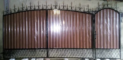 Купить Распашные ворота с калиткой из металлопрофиля, код: Р-0101 в  Винницкой области от компании \"КОВАЛЬСКИЙ-ЦЕХ\" - 598125287