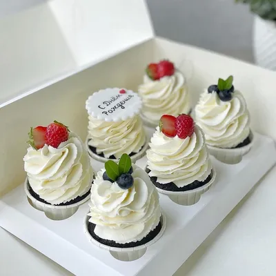 Капкейки с надписью 6шт, Pastry shops and bakeries Perm, buy at a price of  1350 RUB, Cupcakes on Bond_cake_perm with delivery | Flowwow