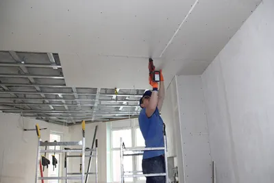 Монтаж гипсокартона в Гатчине на стены, потолок, устройство перегородок