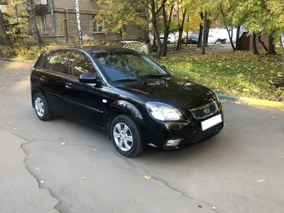 Купить авто Киа Рио 2017 года в Челябинске, Kia Rio III Рестайлинг – седан  B-класса, передний привод, черный, MT, 1.6 литра, передний привод, седан