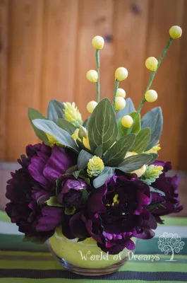 Композиция из искусственных цветов , цветной песок, ваза стекло | Creative  flower arrangements, Flower arrangements, Floral arrangements
