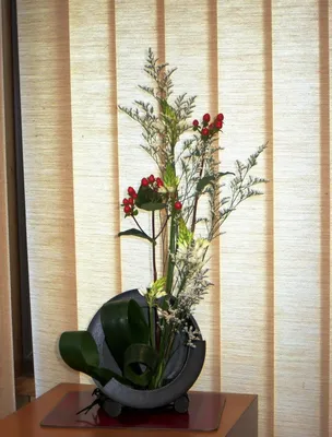 Икебана своими руками из искусственных цветов, композиции из сухих цветов,  замысловатая палка для икебаны