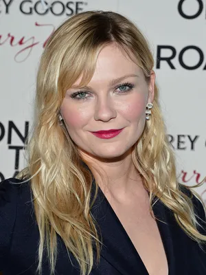 Kirsten Dunst Pictures | POPSUGAR Celebrity