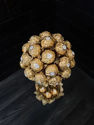 Композиция из конфет Ferrero Топиарий / конфетное дерево 043, цена 1800 грн  — Prom.ua (ID#1584811709)