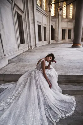 10 дизайнеров свадебных платьев для тех, кто предпочитает индивидуальность  - Wedding Vibes