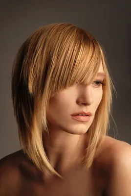 awesome Модная стрижка градуированное каре (50 фото) - Варианты на средние  и короткие волосы Читай больше http://avrorra.com/stri… | Прически, Идеи  стрижки, Стрижка
