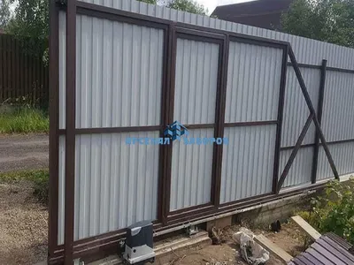 Забор из профнастила с калиткой и воротами 20 соток в Алексине: цена под  ключ с установкой