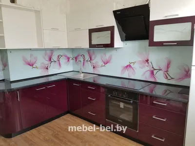 Кухня вишневого цвета фото