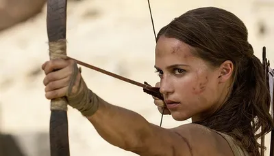 Обои белый фон, Tomb Raider, Лара Крофт, постер, Алисия Викандер, Alicia  Vikander картинки на рабочий стол, раздел фильмы - скачать