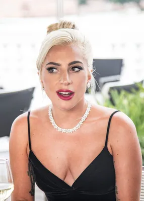Lady Gaga: The Real Star / ЛЕДИ ГАГА: НАСТОЯЩАЯ ЗВЕЗДА | Golden Globes
