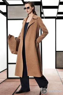 Max Mara Pre-Fall 2018 Fashion Show Collection | Autumn fashion 2018,  Fashion, Warm fashion