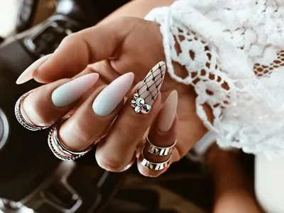 Свадебный маникюр 2022: на длинные и короткие ногти для невесты | BEGETON