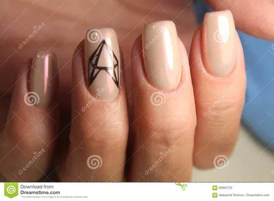 Маникюр с абстракцией на ногтях Стоковое Фото - изображение насчитывающей  художничества, красивейшее: 95892732