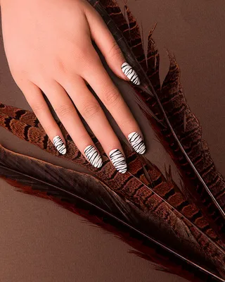 Элегантный маникюр для ухоженных женщин, удлинняющий ногти | Новости моды
